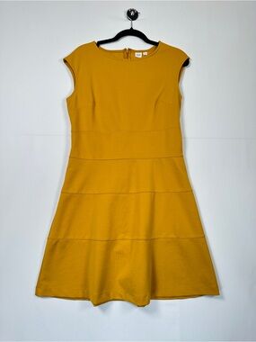 GAP Mustard Yellow Fit and Flare Dress Sleeveless A-Line Workwear Size 8